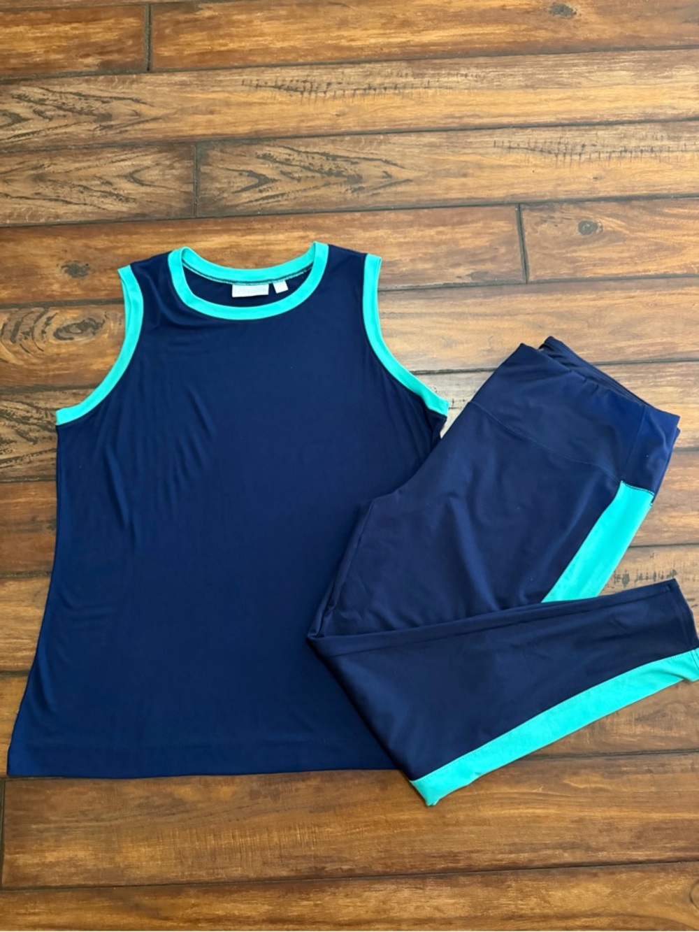 Belle by Kim Gravel Like New Set-Navy Tank & Leggings With Teal-Trim